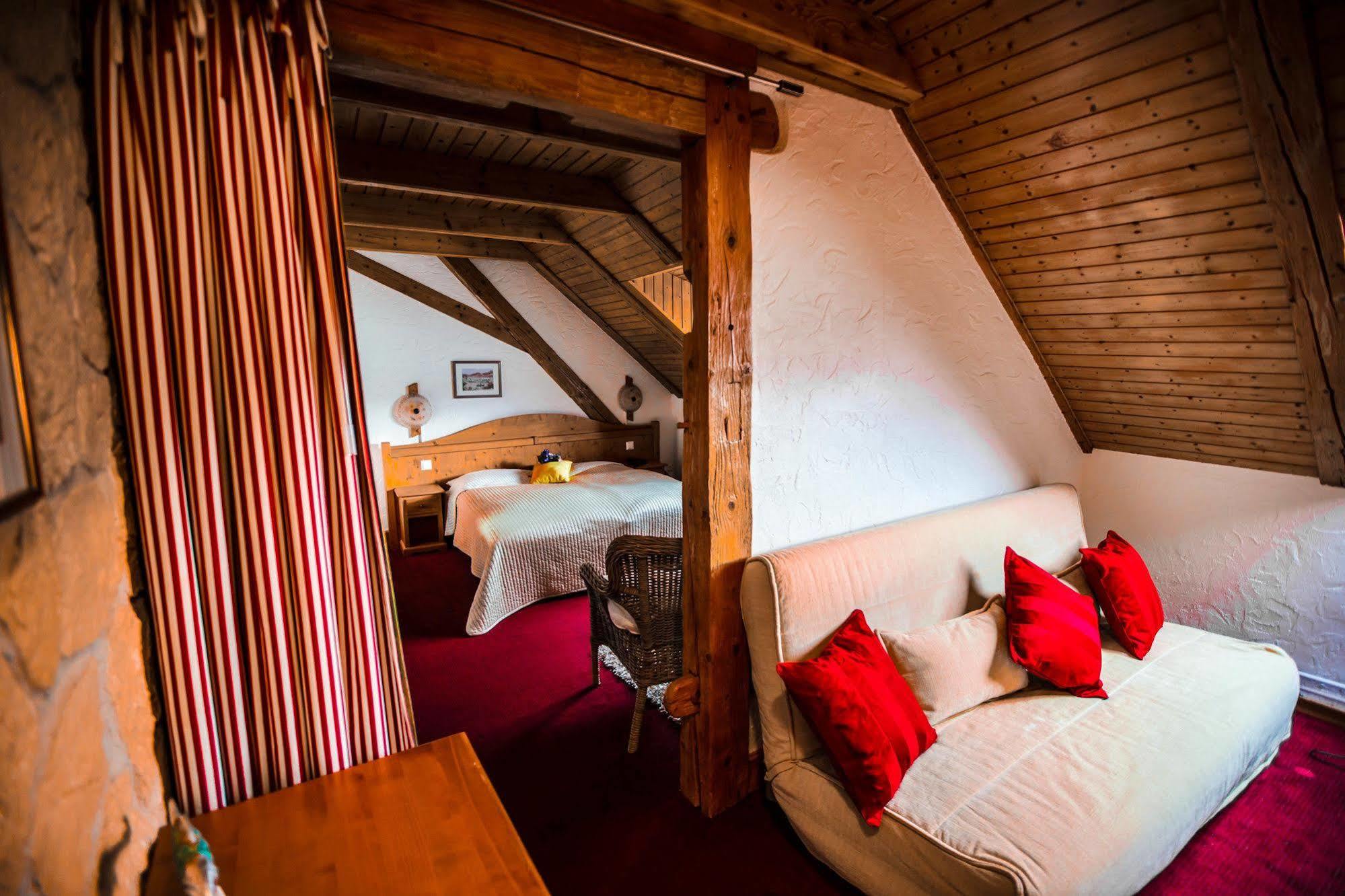 Hotel De La Truite & Spa Le Petit Nautilus Le Pont Exteriér fotografie